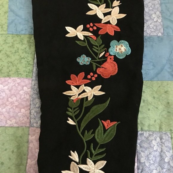 NIB Qupid Black Velvet Floral Embroidered Over-The-Knee High Heel Boots 5.5 - Picture 6 of 14